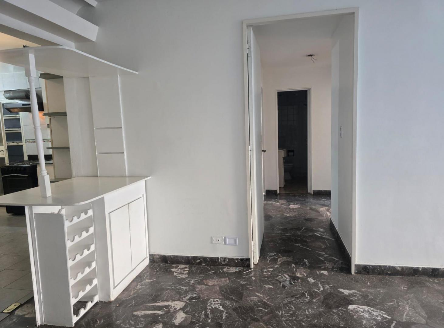 Foto de Venta departamento 4 amb. dependencia de servicio, espacio guarda coche, baulera Caballito, imagen 3