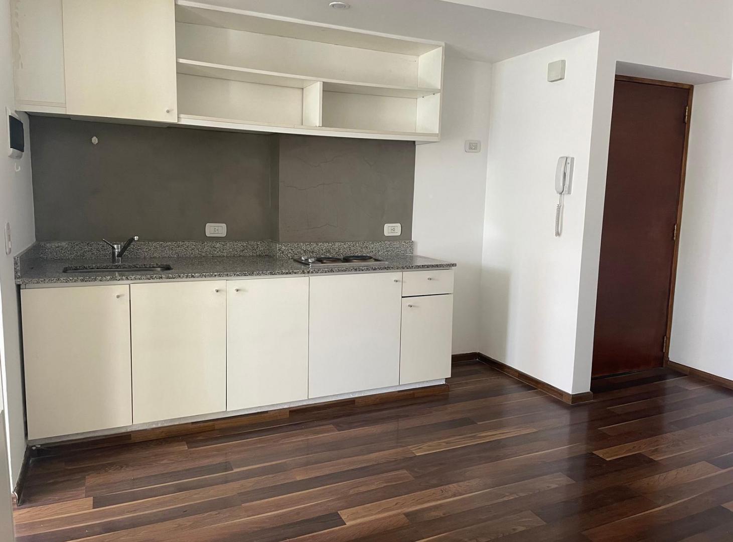 Foto de ALQUILER MONOAMBIENTE C/ BALCON Y COCHERA EN SAAVEDRA | APTO PROFESIONAL, imagen 4