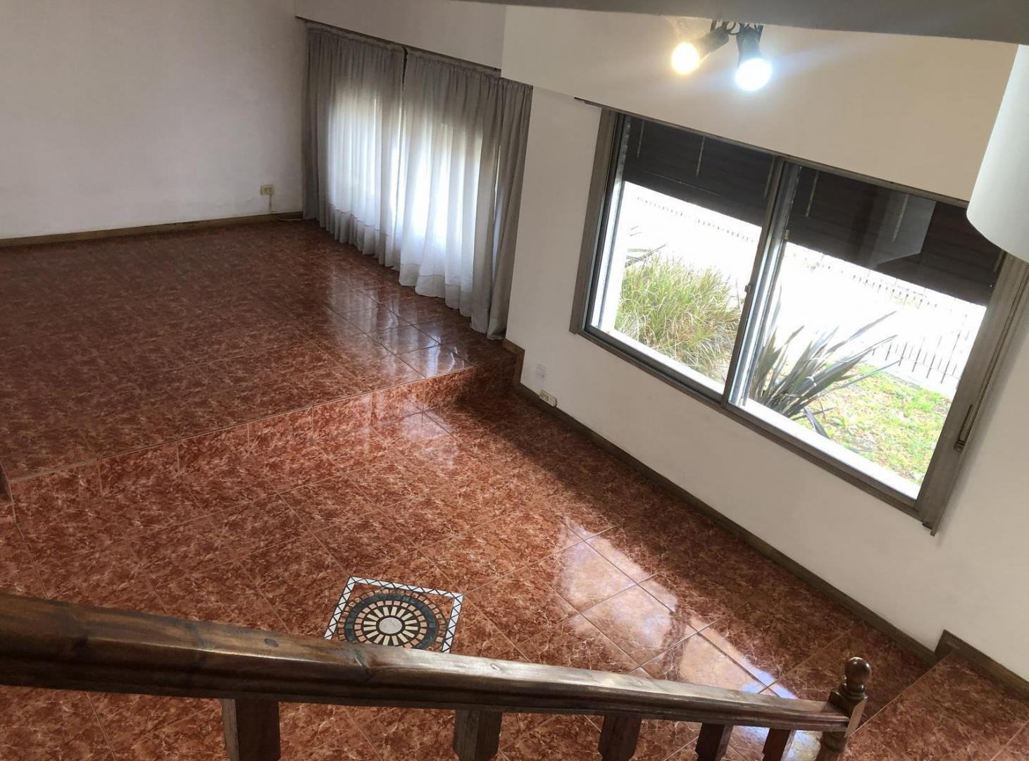 Foto de Casa 5 ambientes con pileta, imagen 4