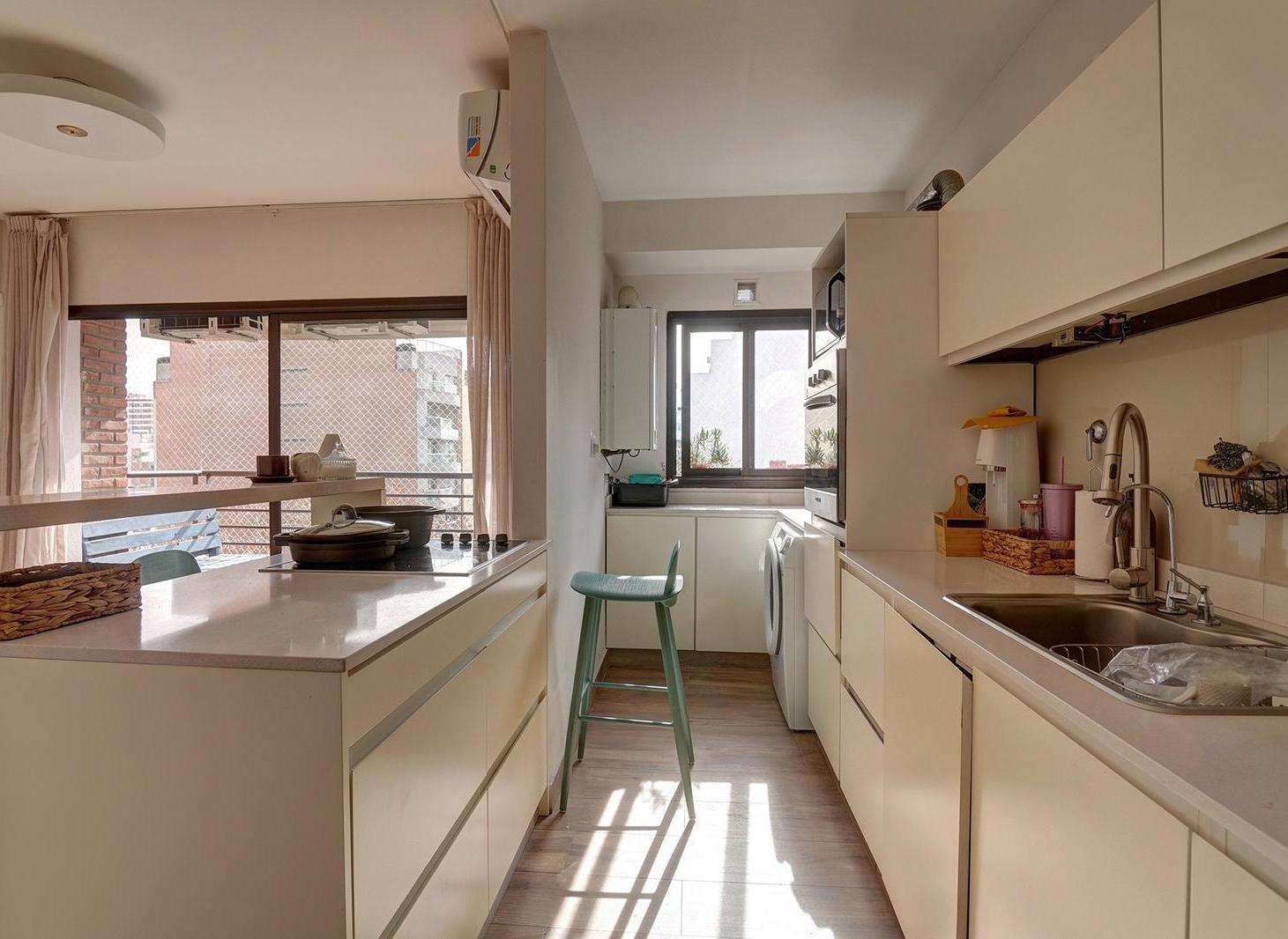 Foto de DEPARTAMENTO DE 4 AMBIENTES .BALCON. FRENTE. COCHERA. AMENITIES, imagen 5