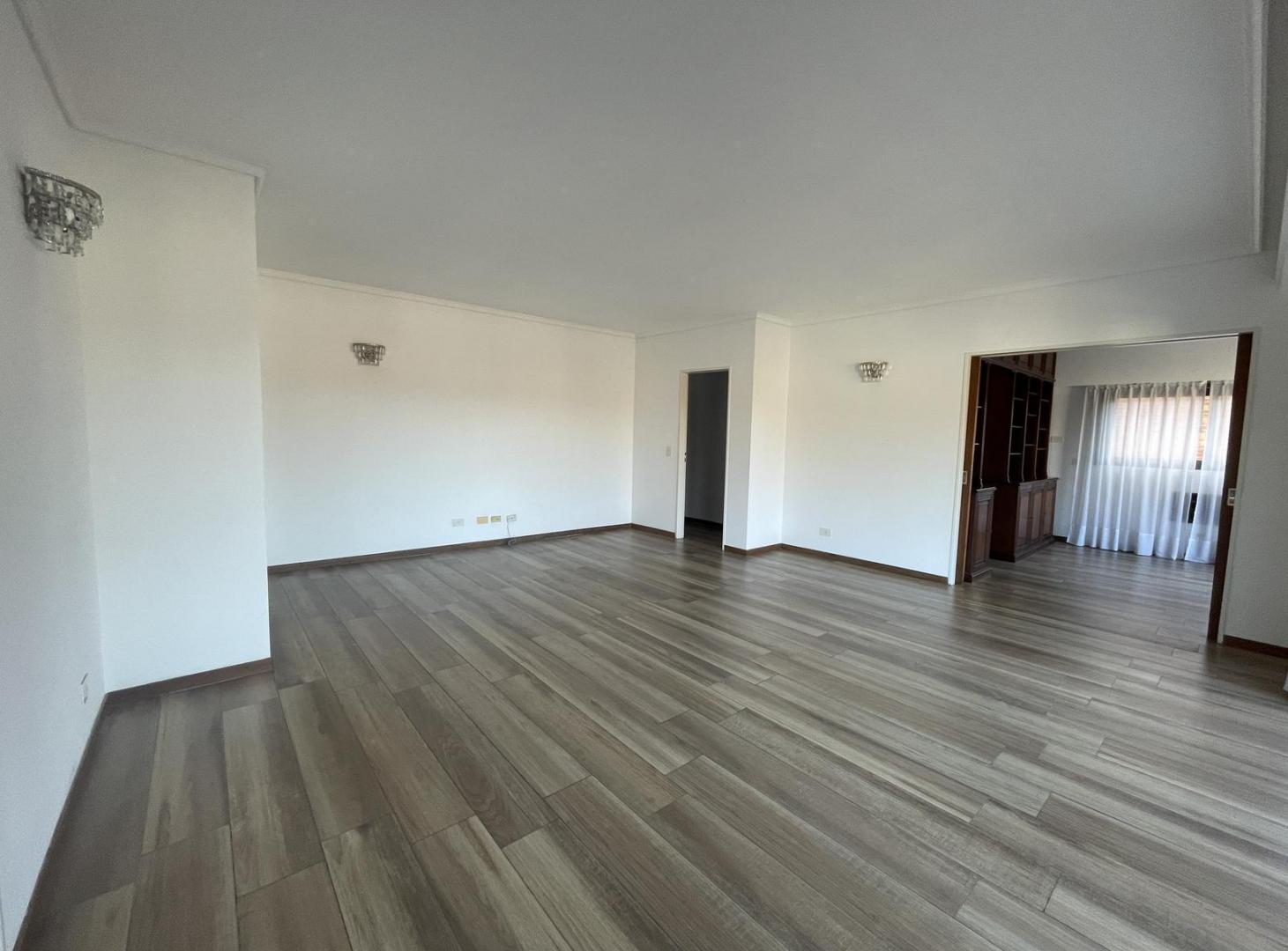 Foto de Departamento ALQUILER EXCLUSIVO PISO DE 200m² · 5 AMBIENTES +, imagen 1