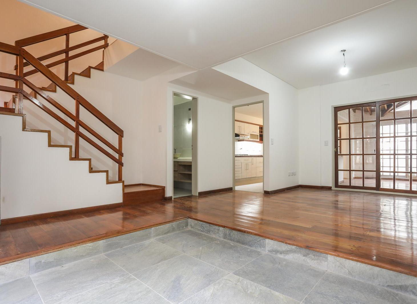 Foto de Venta impecable Casa tipo Chalet lista para mudarte | 5 ambientes |, imagen 2