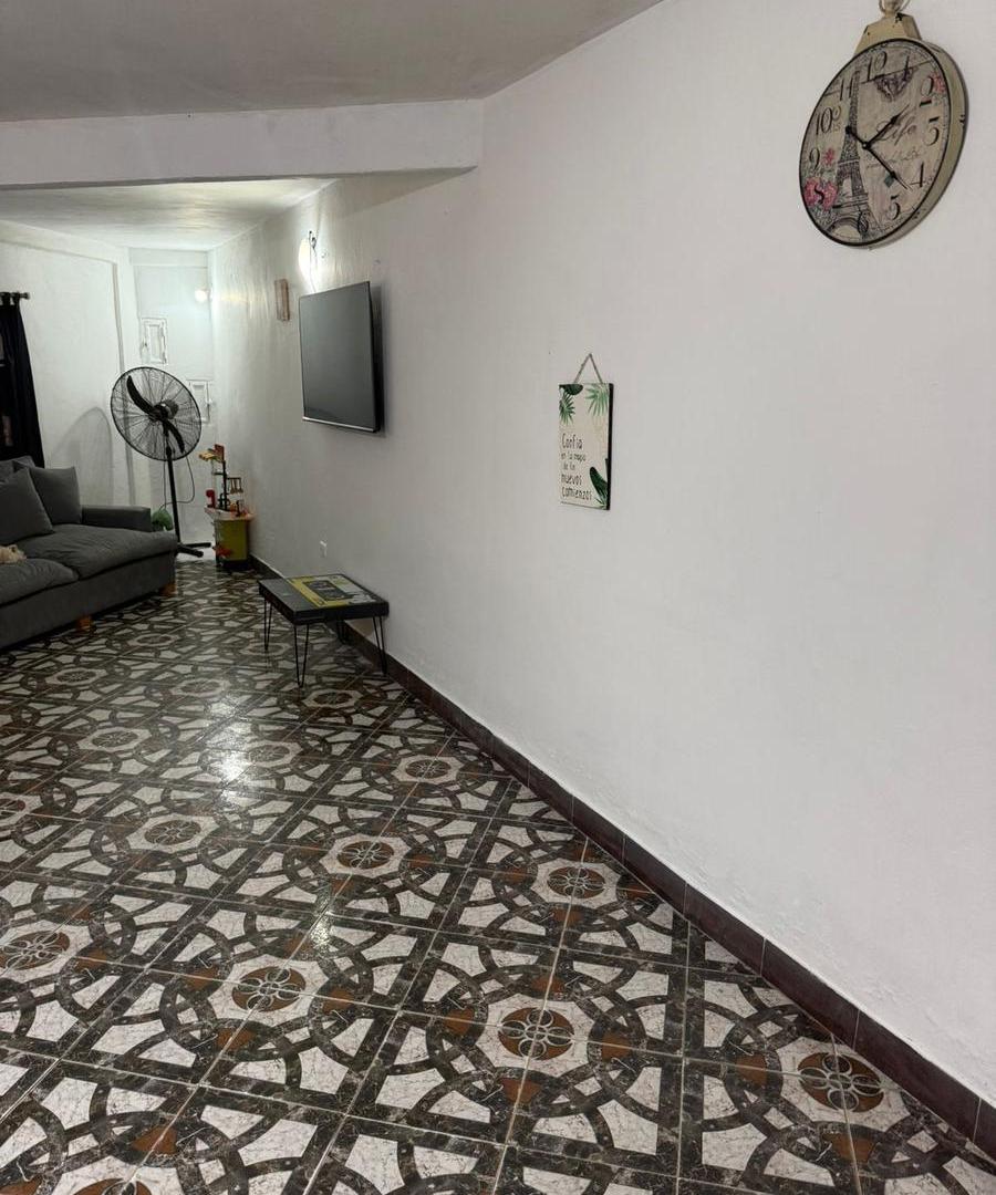 Foto de Casa en Ituzaingó 5 Amb - 4 Dorm - Cochera 2 Autos - con patio y local, imagen 5
