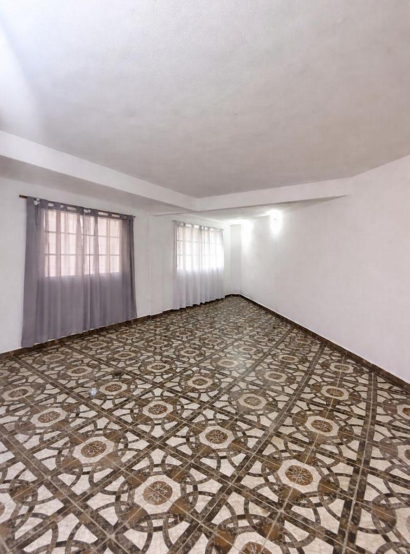 Foto de Casa en Ituzaingó 5 Amb - 4 Dorm - Cochera 2 Autos - con patio y local, imagen 2