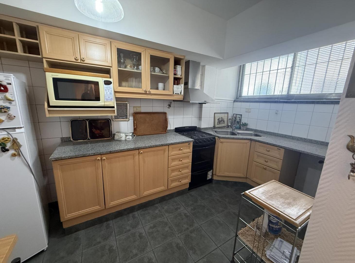 Foto de VENTA DEPTO 3 AMB EN RECOLETA C/COCH - APTO CREDITO, imagen 3