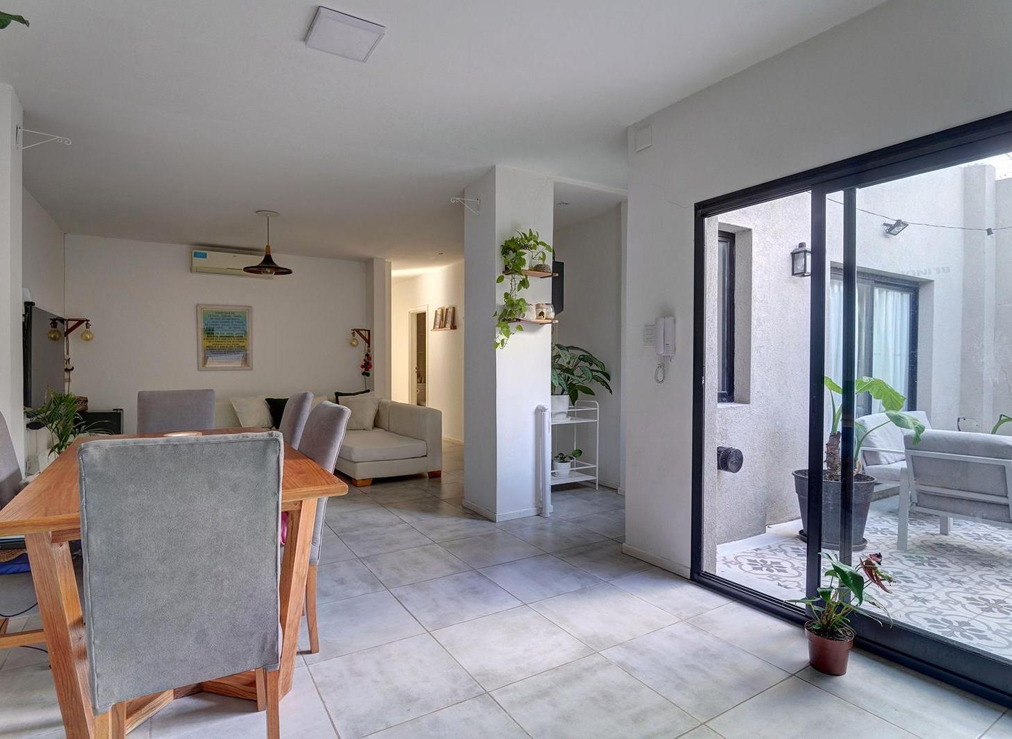 Foto de VENTA PH 4 AMBIENTES CON TERRAZA PROPIA SAAVEDRA FRENTE AL PARQUE, imagen 4