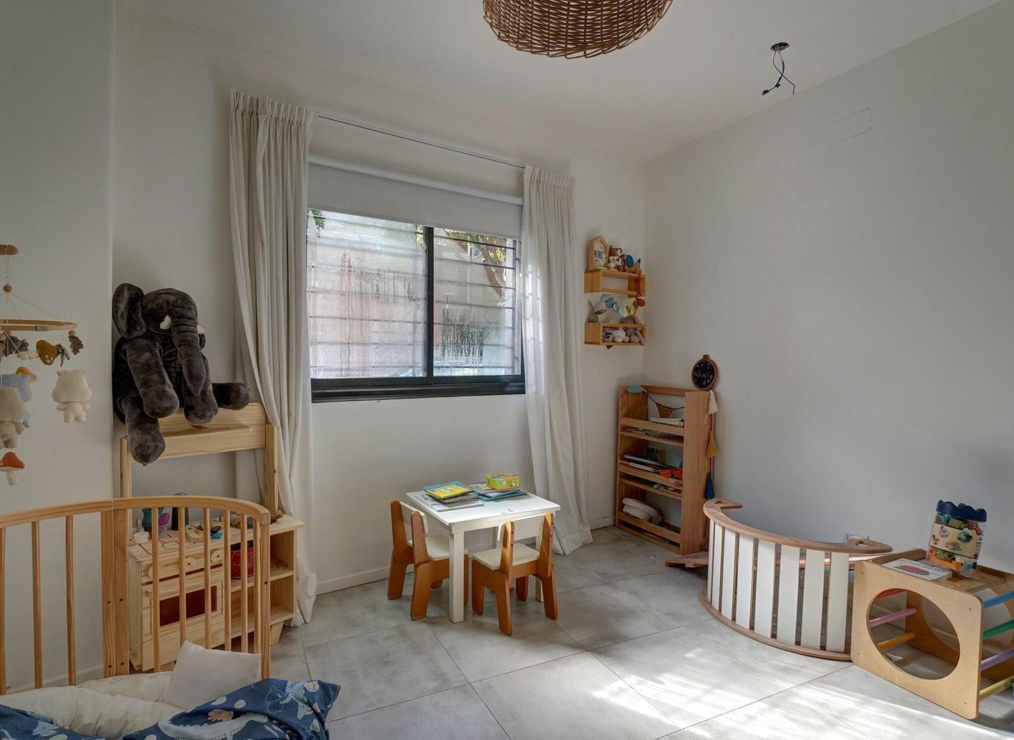 Foto de VENTA PH 4 AMBIENTES CON TERRAZA PROPIA SAAVEDRA FRENTE AL PARQUE, imagen 3