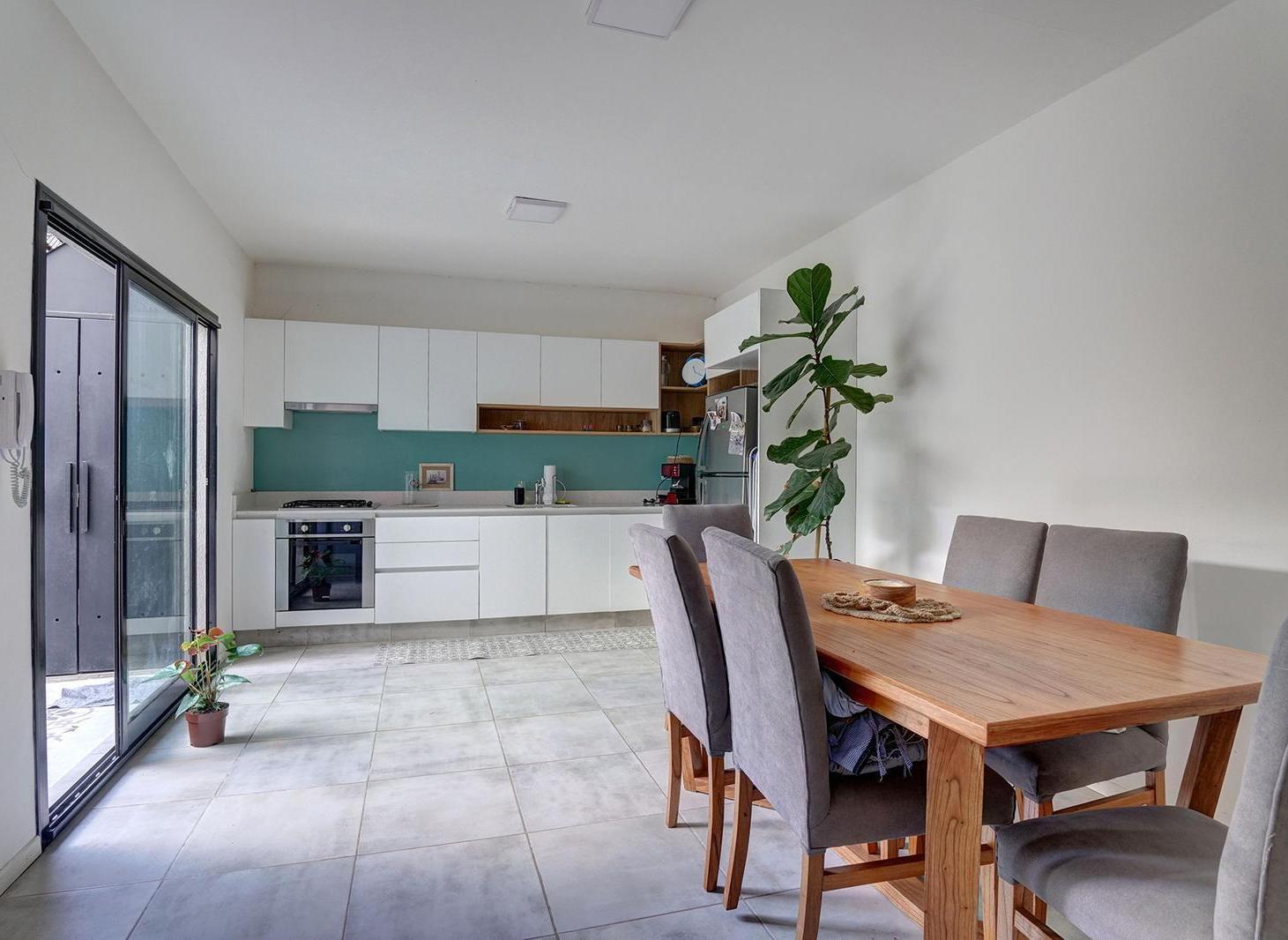 Foto de VENTA PH 4 AMBIENTES CON TERRAZA PROPIA SAAVEDRA FRENTE AL PARQUE, imagen 1