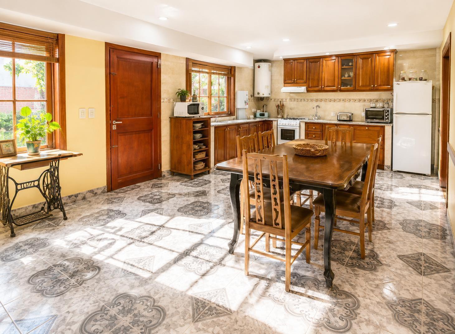 Foto de Casa en venta de 4 ambientes en Derqui centro, Pilar, apta crédito, imagen 4