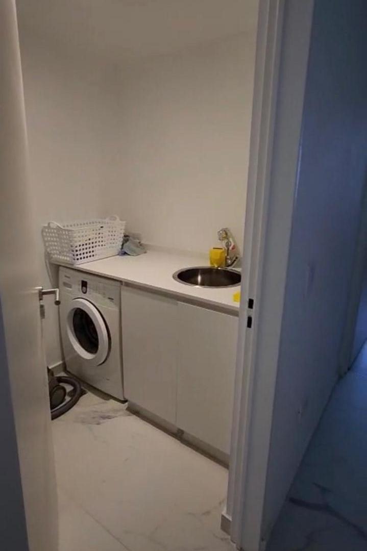 Foto de Departamento TRES AMBIENTES FRENTE BALCON CON COCHERA NUEVO VILLA DEVOTO, imagen 4
