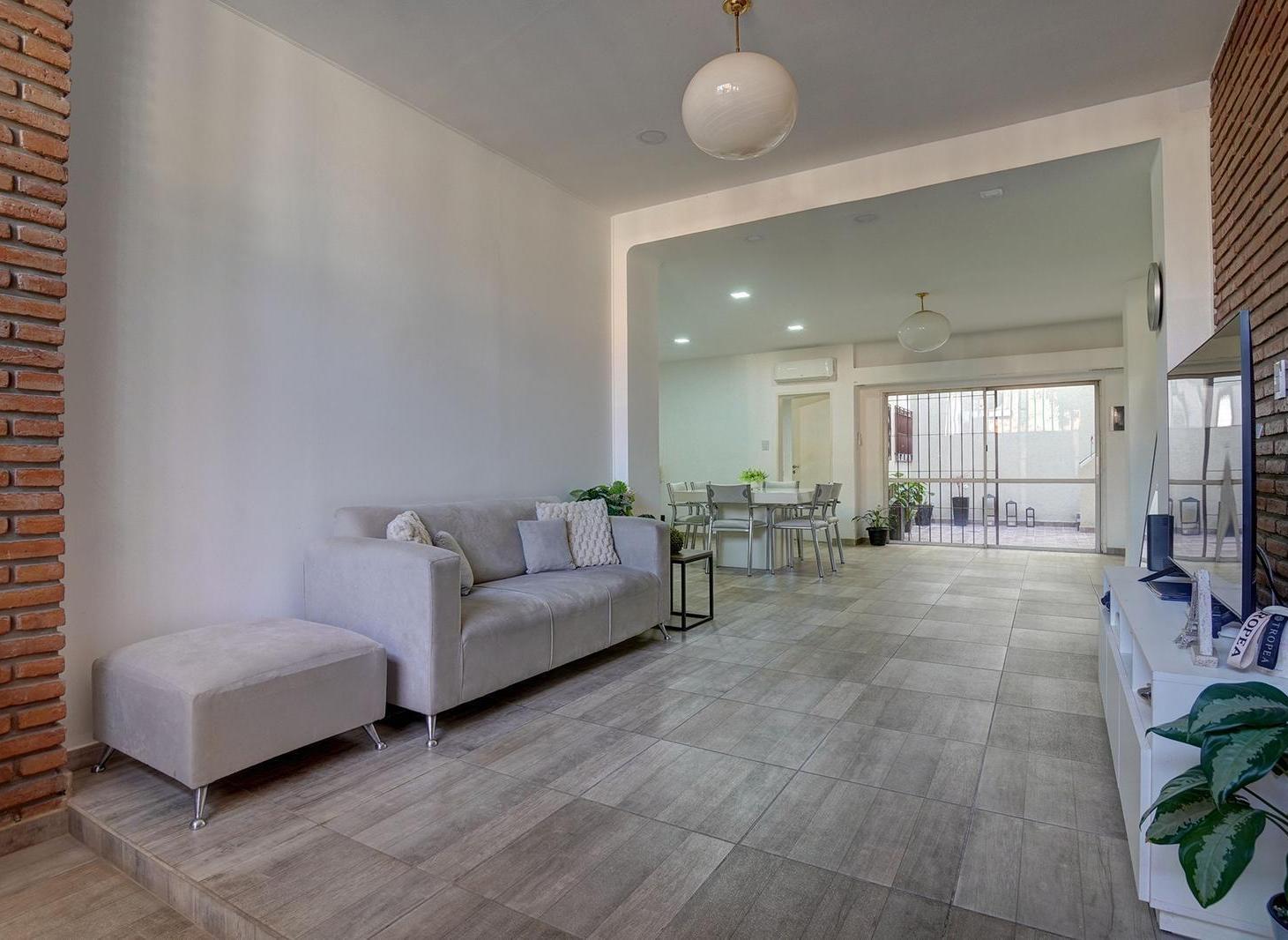 Foto de Venta Casa 3 ambientes refaccionada con patio, terraza, quincho, imagen 5