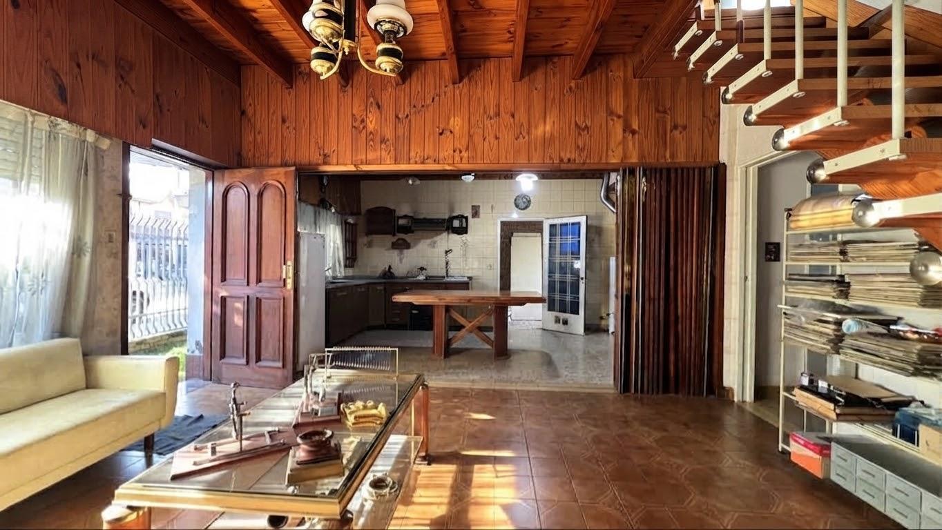 Foto de CASA LOTE PROPIO 4 AMBIENTES PARQUE COCHERAS VILLA LUZURIAGA, imagen 4