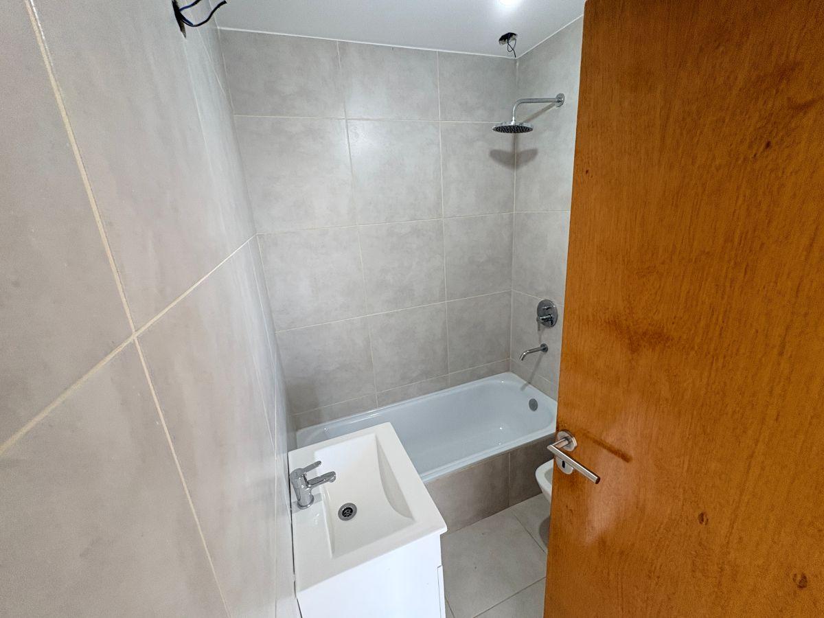 Foto de Departamento dos ambientes en Venta en Remedios De Escalada, imagen 5