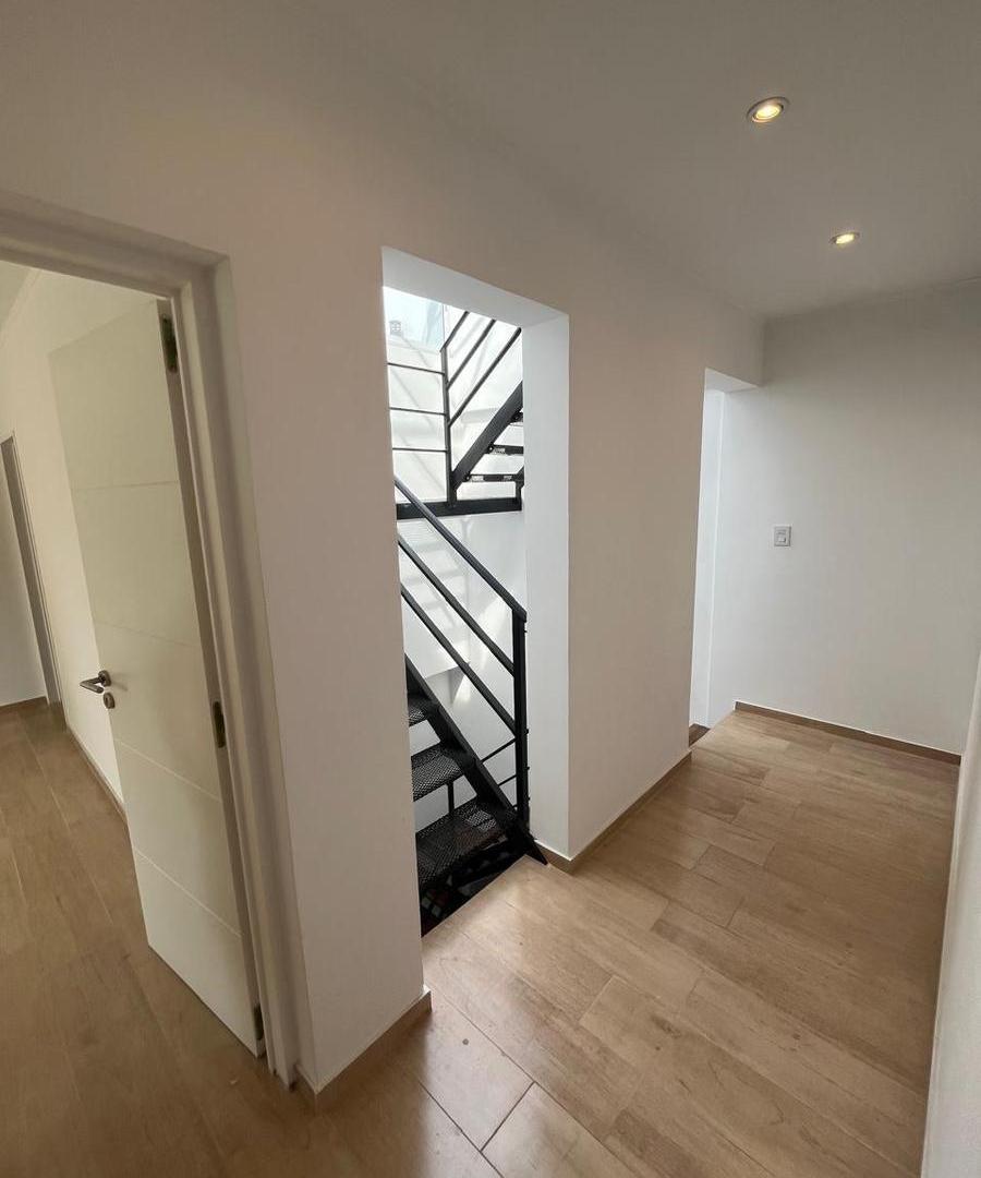 Foto de VENTA CASA/PH 4 AMBIENTES TERRAZA SIN EXPENSAS VILLA URQUIZA NUEVO!, imagen 1