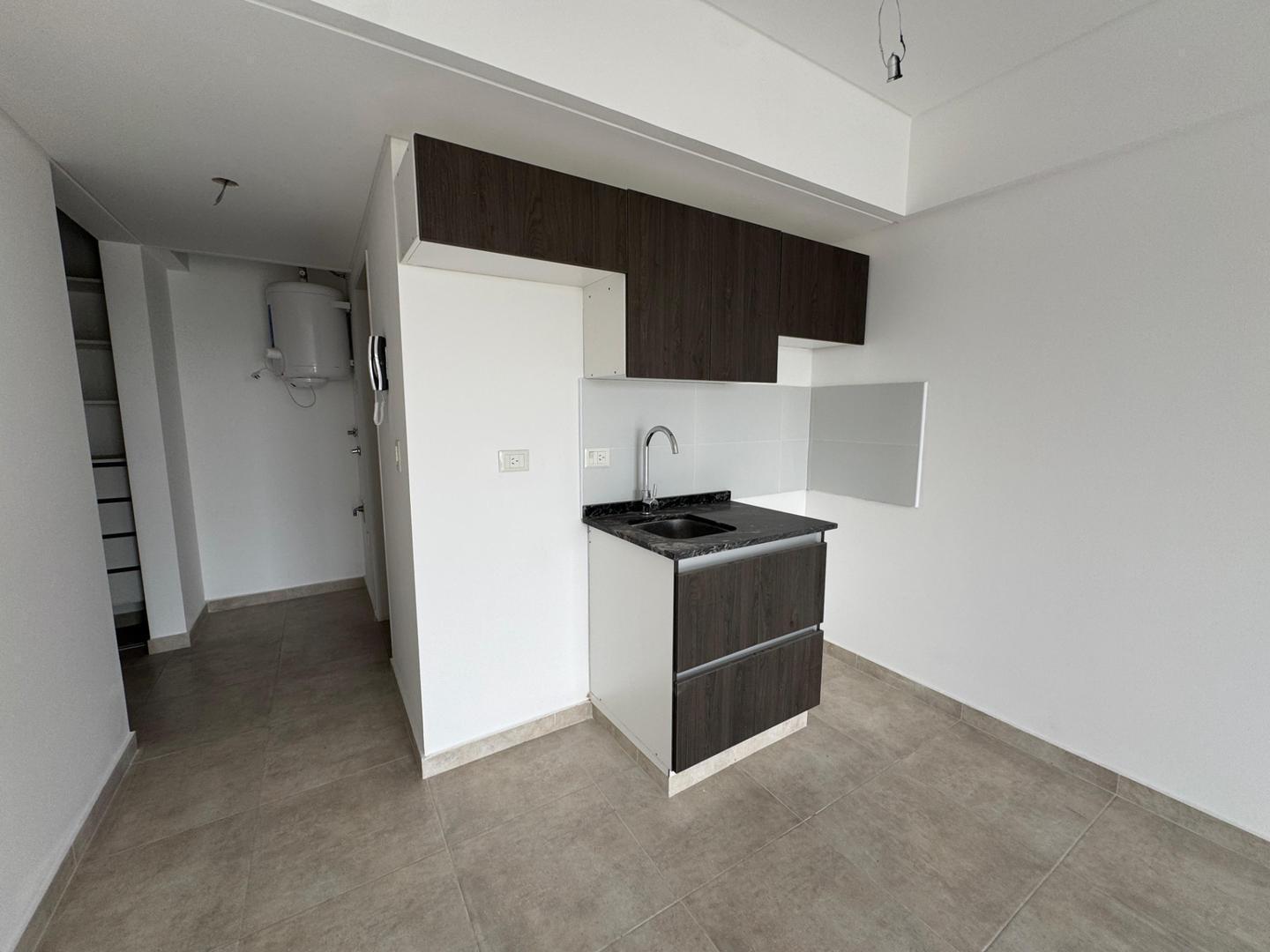 Foto de Departamento MONOAMBIENTE CON BALCÓN Y COCHERA EN TORRES VISAGE, imagen 5