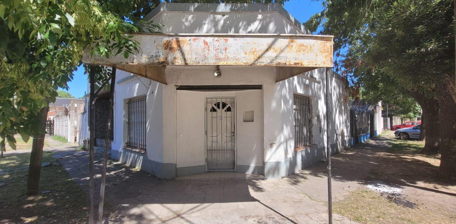 Foto de Casa con local en Monte Grande, muy buena ubicación, imagen 4