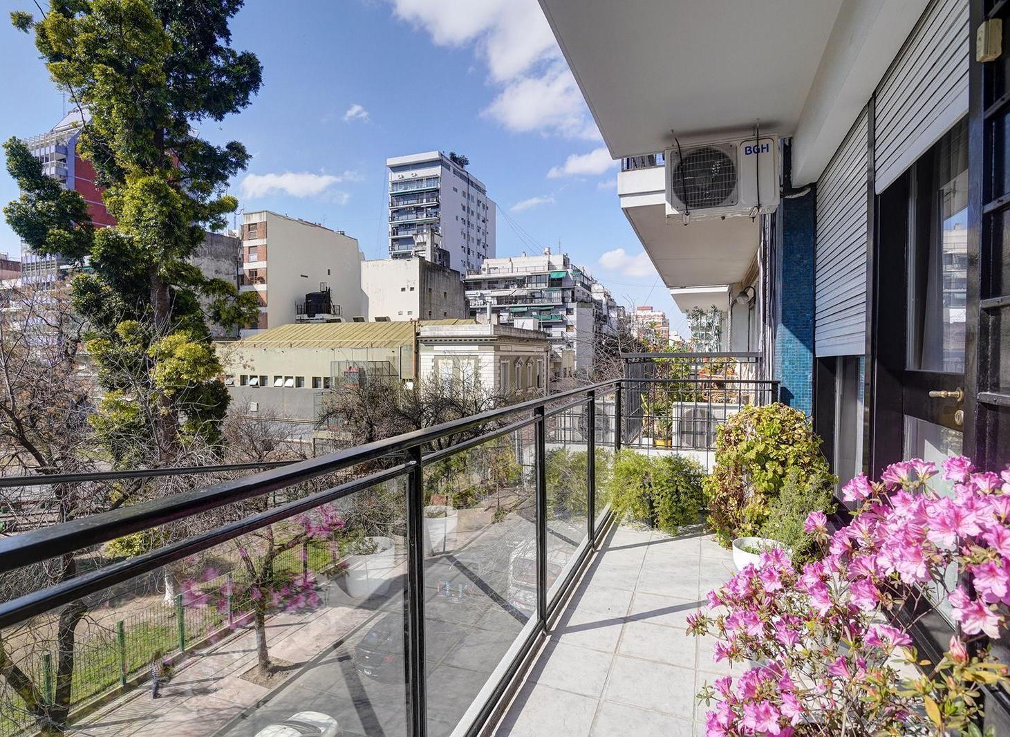 Foto de Departamento Venta 4 ambientes Con Dependencia Caballito Frente al, imagen 3