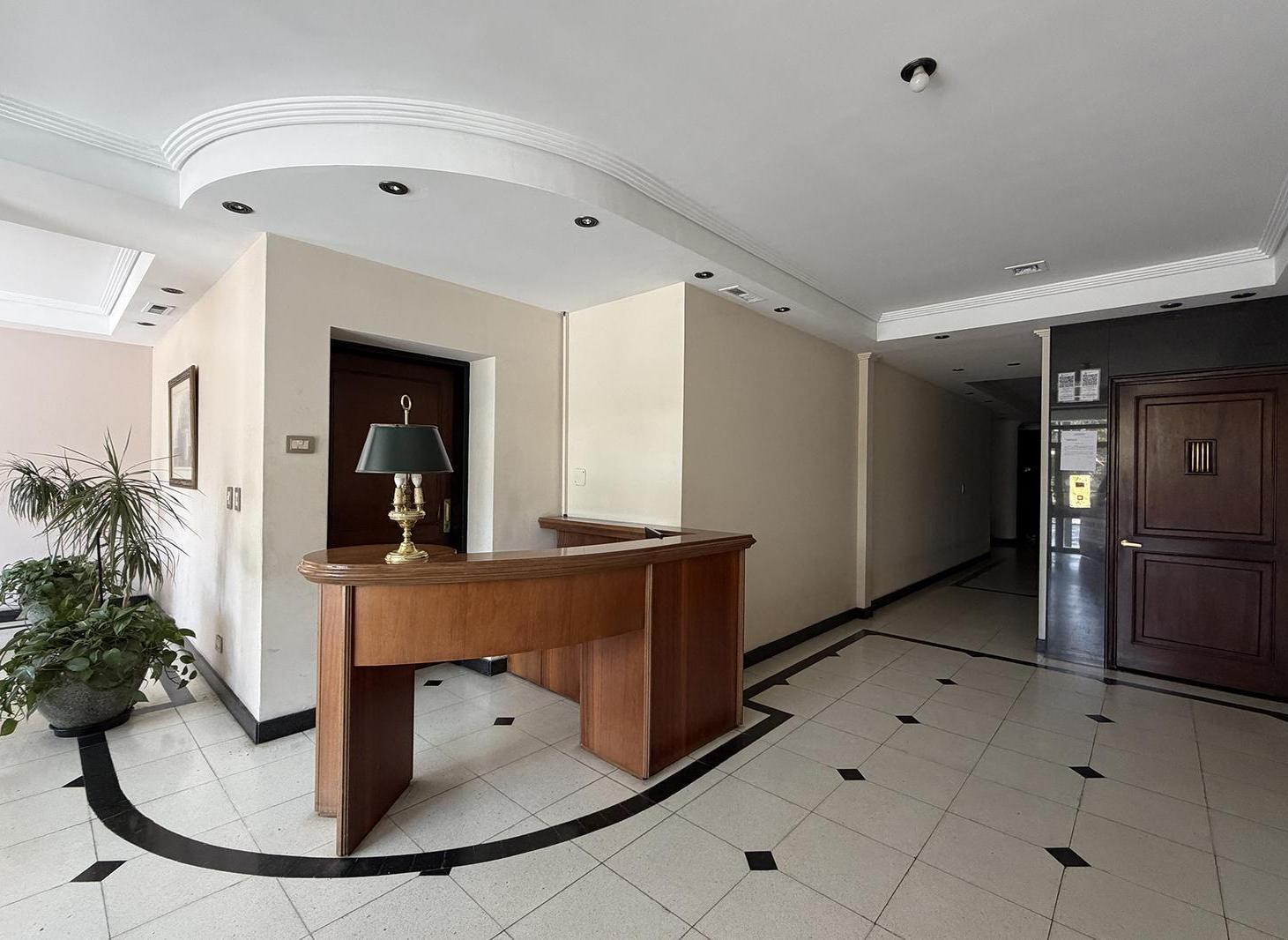 Foto de Departamento Venta 4 ambientes Con Dependencia Caballito Frente al, imagen 1
