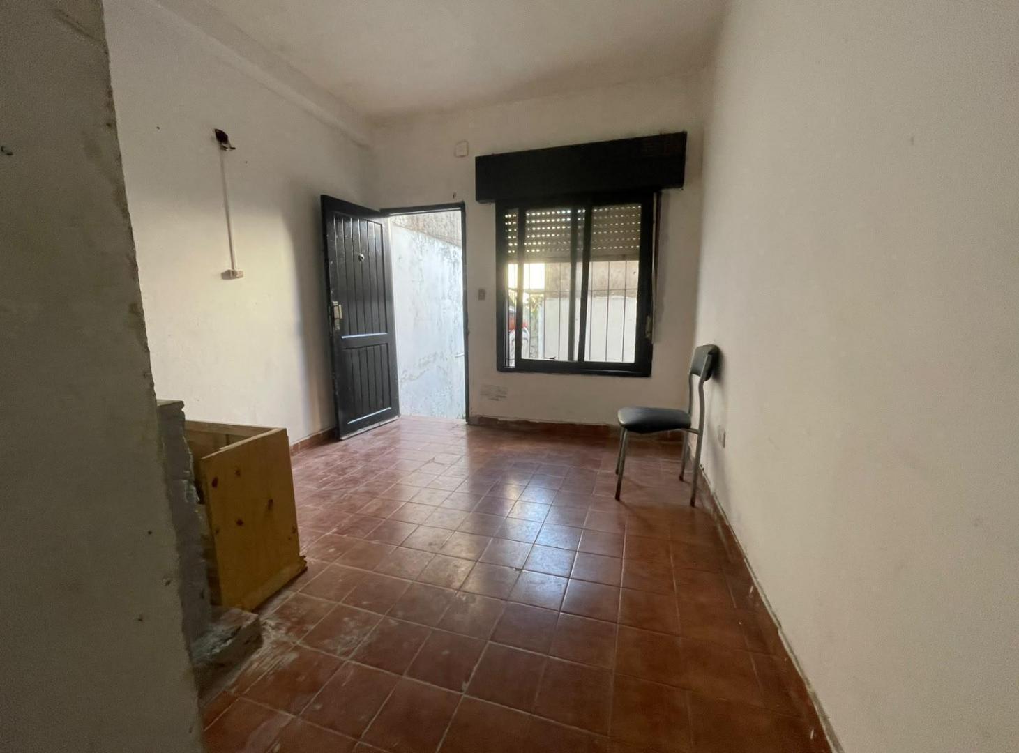 Foto de VENTA PH GRAN OPORTUNIDAD 2 AMBIENTES QUILMES, imagen 2