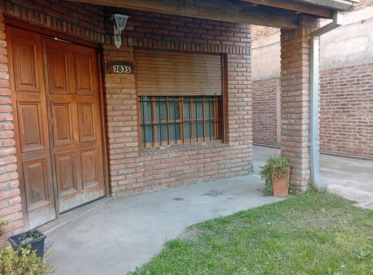 Foto de Casa en Venta en Tortuguitas a terminar para familia grande o inversor, imagen 1
