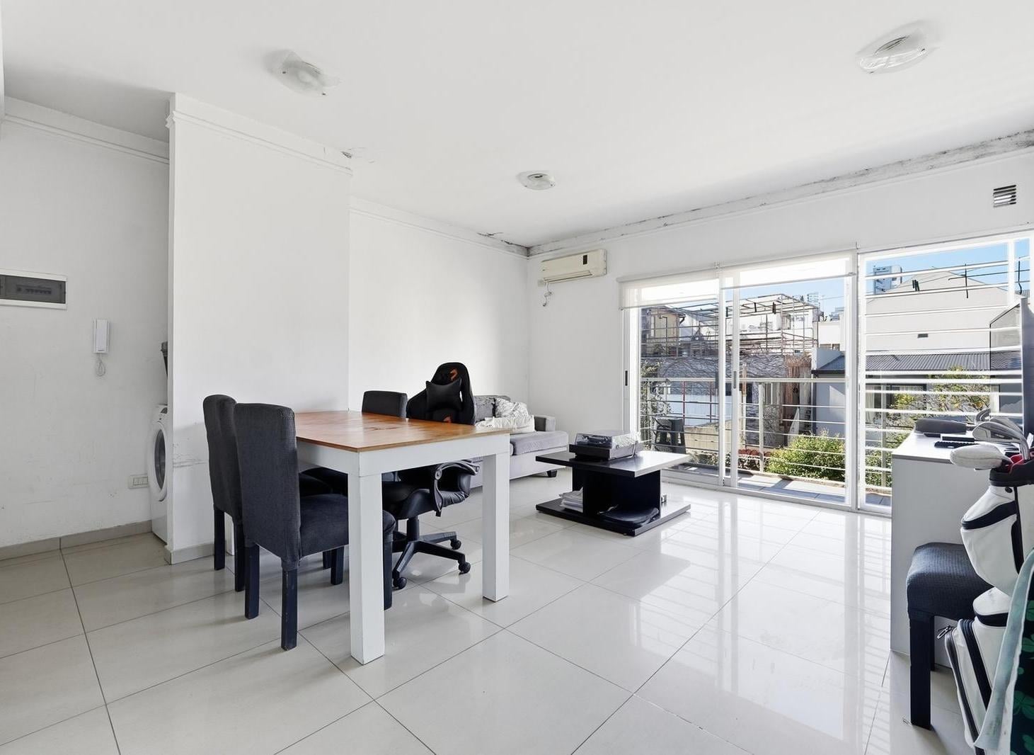 Foto de 2 ambientes en venta con cochera y pileta en Villa Urquiza, imagen 4
