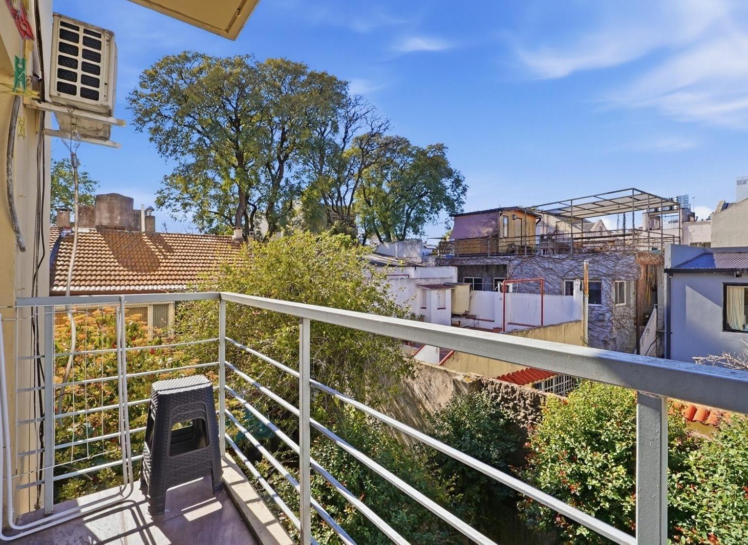 Foto de 2 ambientes en venta con cochera y pileta en Villa Urquiza, imagen 2