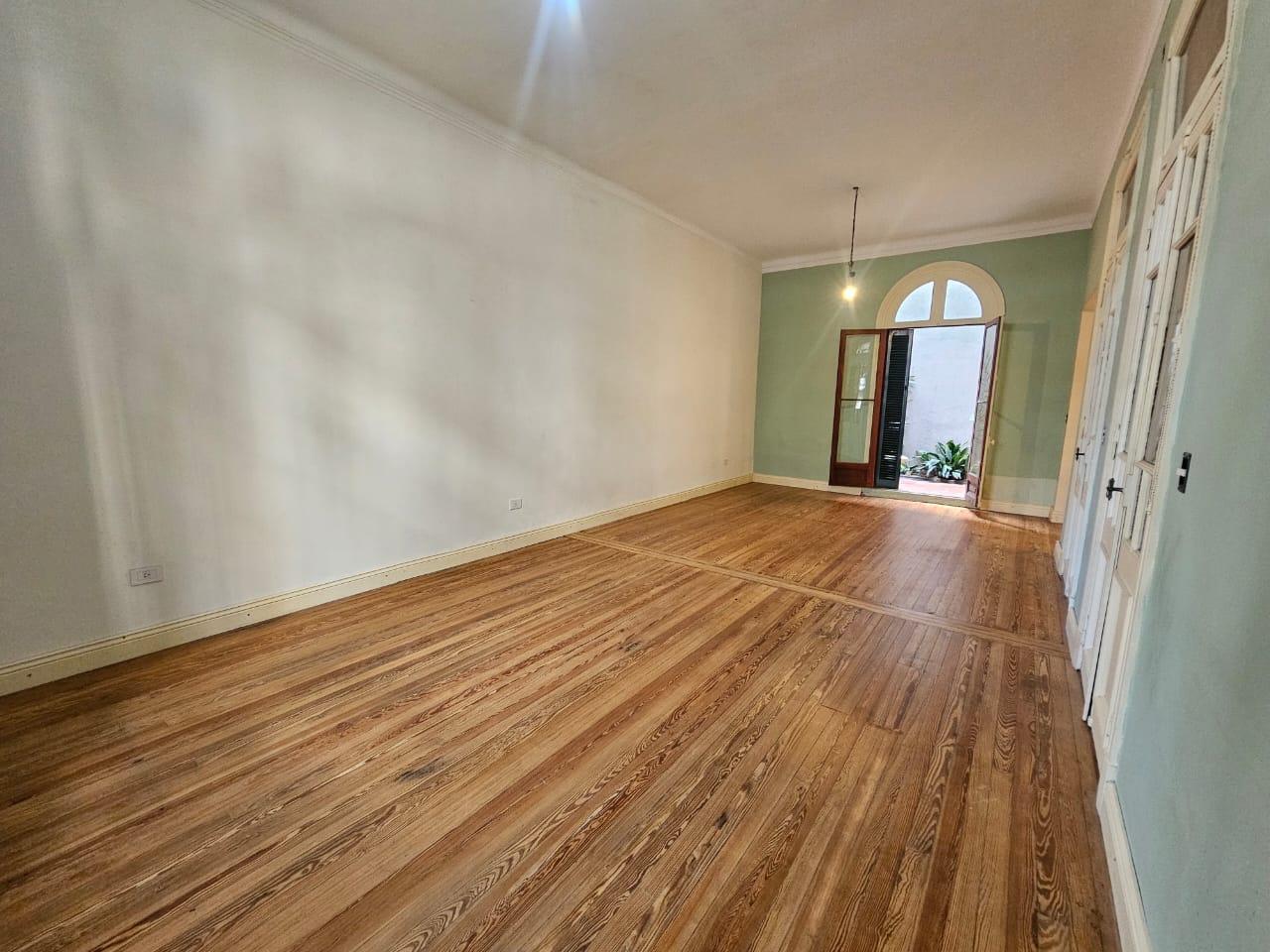 Foto de VENTA CASA EN FLORES 5 AMBIENTES LOTE PROPIO, imagen 5