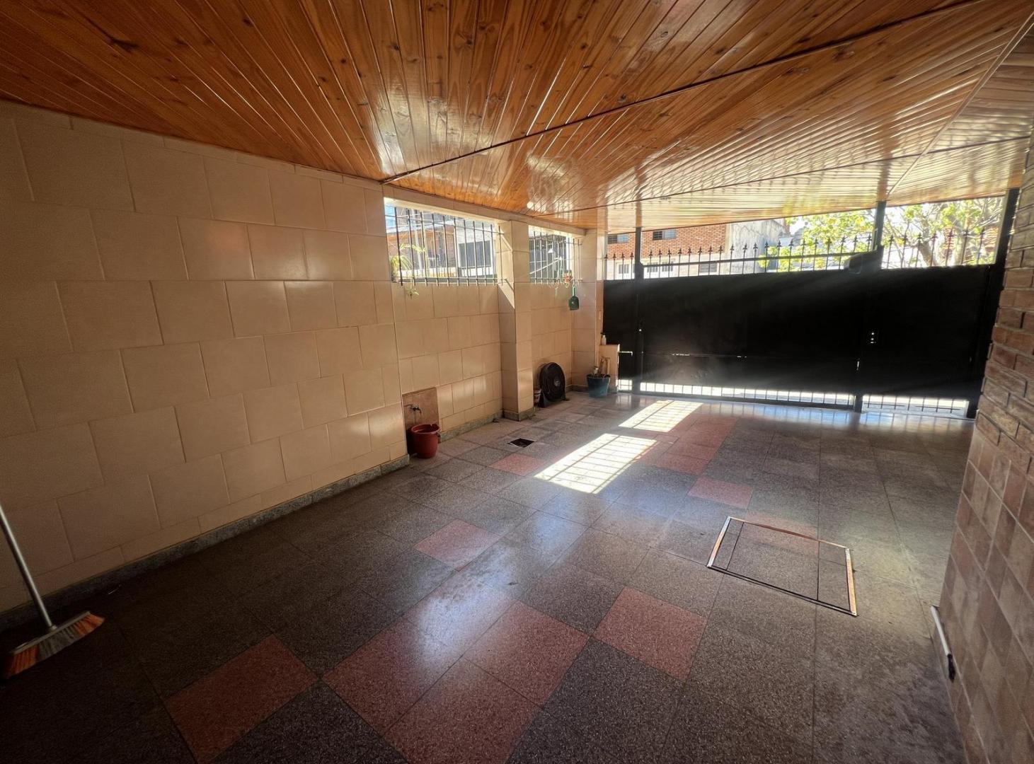 Foto de Casa 5 ambientes lanus oeste venta, imagen 5