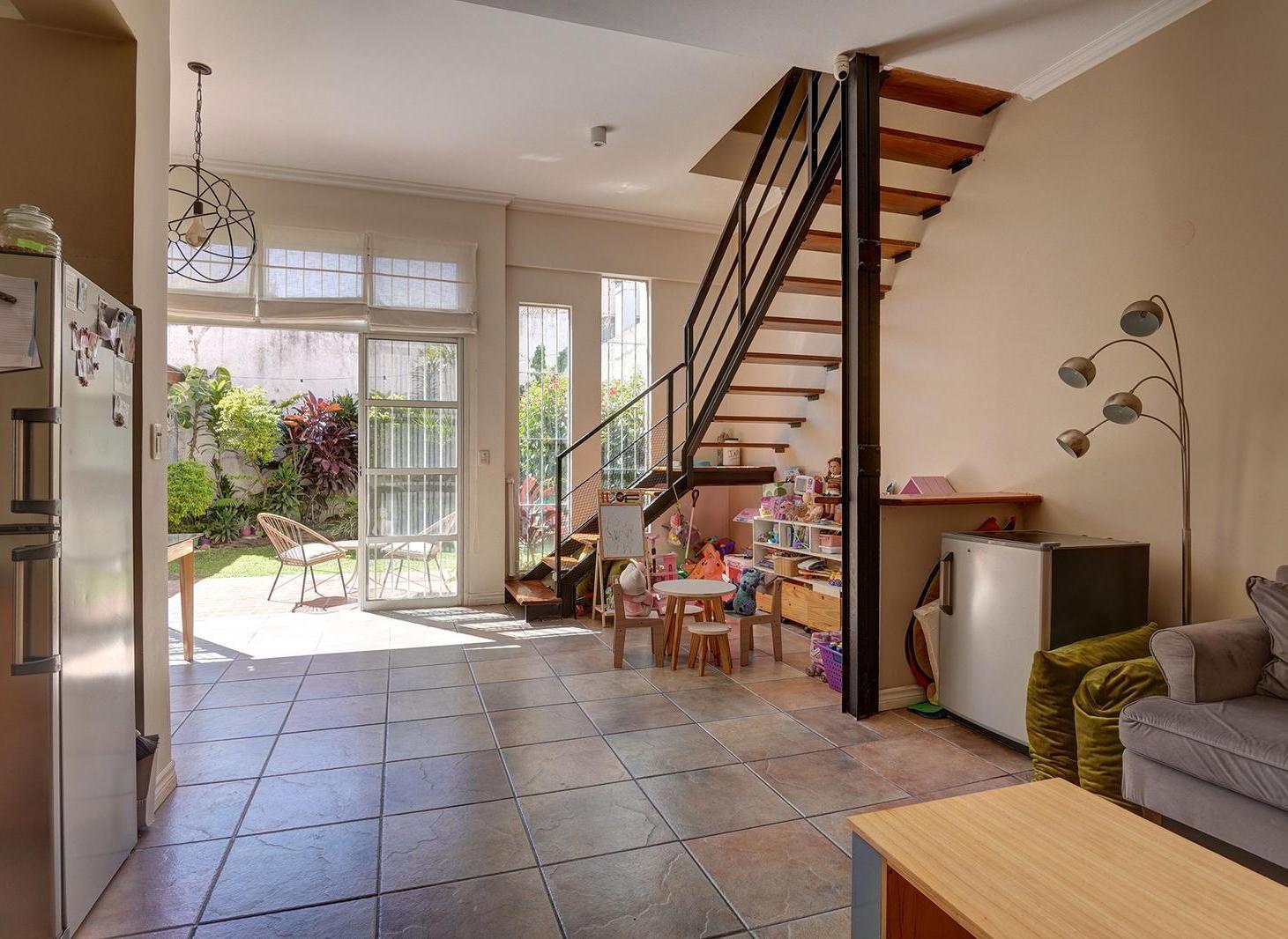 Foto de PH en venta en Villa Devoto | Sin expensas | Jardín | Muy luminoso, imagen 1