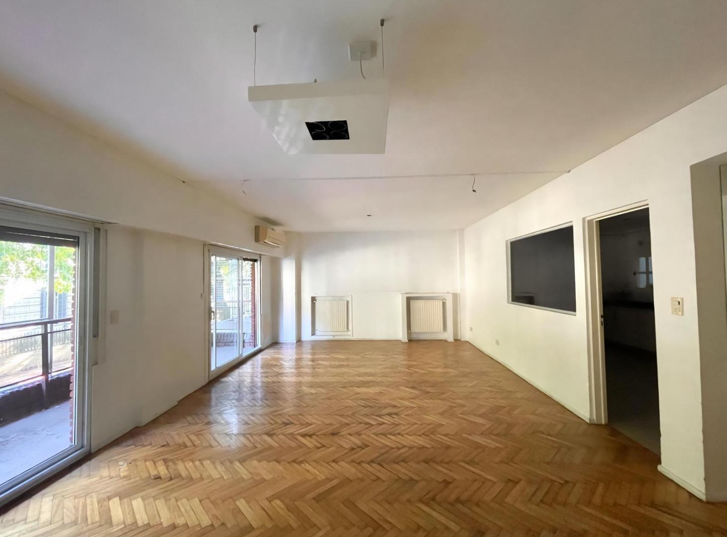 Foto de VENTA DEPTO 4 AMB C BALCON CORRIDO Y COCHERA AUSTRIA ESQ LAS HERAS., imagen 2