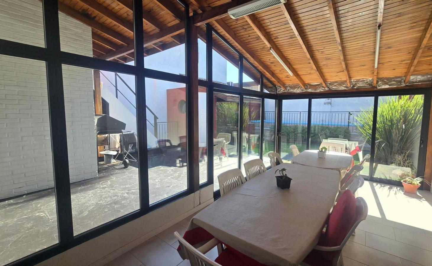 Foto de Casa 4 ambientes en Lanús Oeste venta, imagen 2