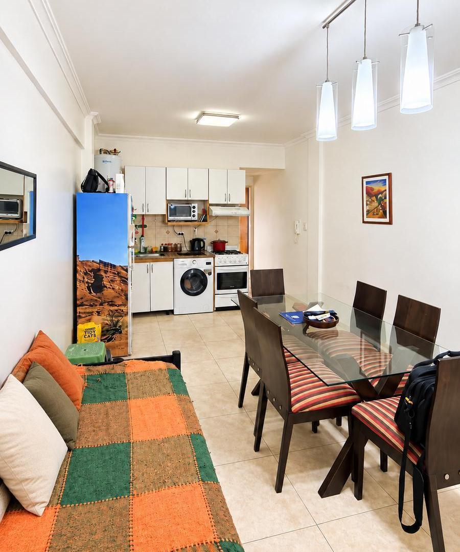 Foto de Departamento 2 ambientes con cochera en Morón centro en venta, imagen 1