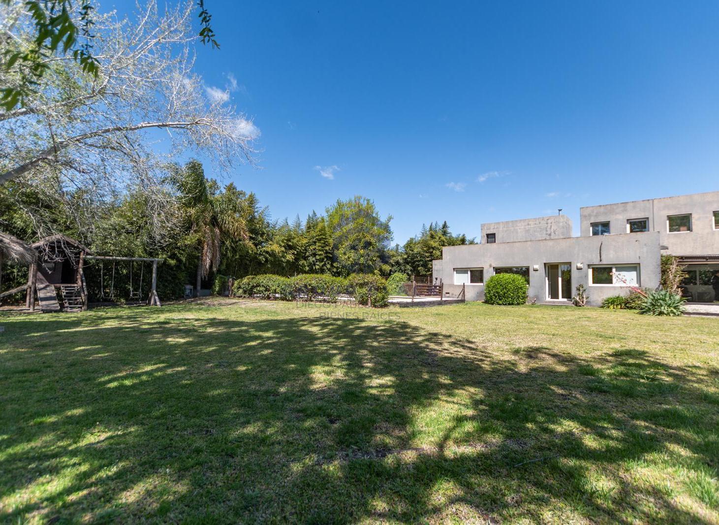 Foto de Venta casa 6 ambientes Los Sauces 1760 m2, imagen 3