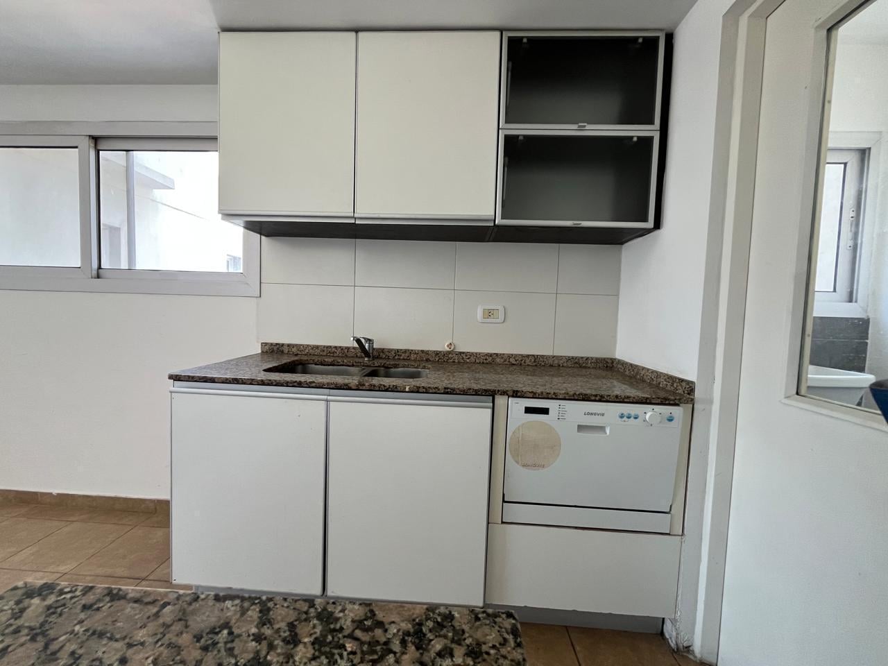 Foto de Venta Departamento 3 ambientes en Villa del Parque con balcón y cochera, imagen 5