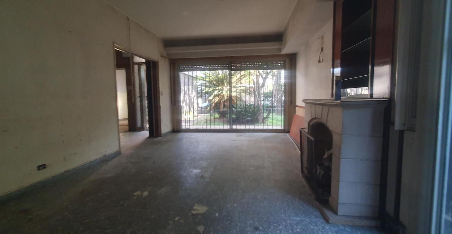 Foto de CASA DOBLE LOTE 9 AMBIENTES CON PARQUE Y PILETA, imagen 2