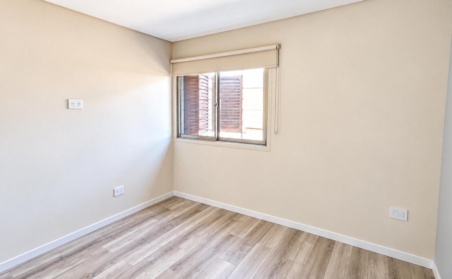 Foto de Duplex 4 Ambientes APTO CREDITO Con Cochera y Patio Venta-Quilmes, imagen 4