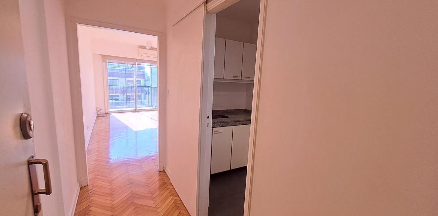 Foto de Venta Departamento 4 Amb Balcon Recoleta, imagen 5