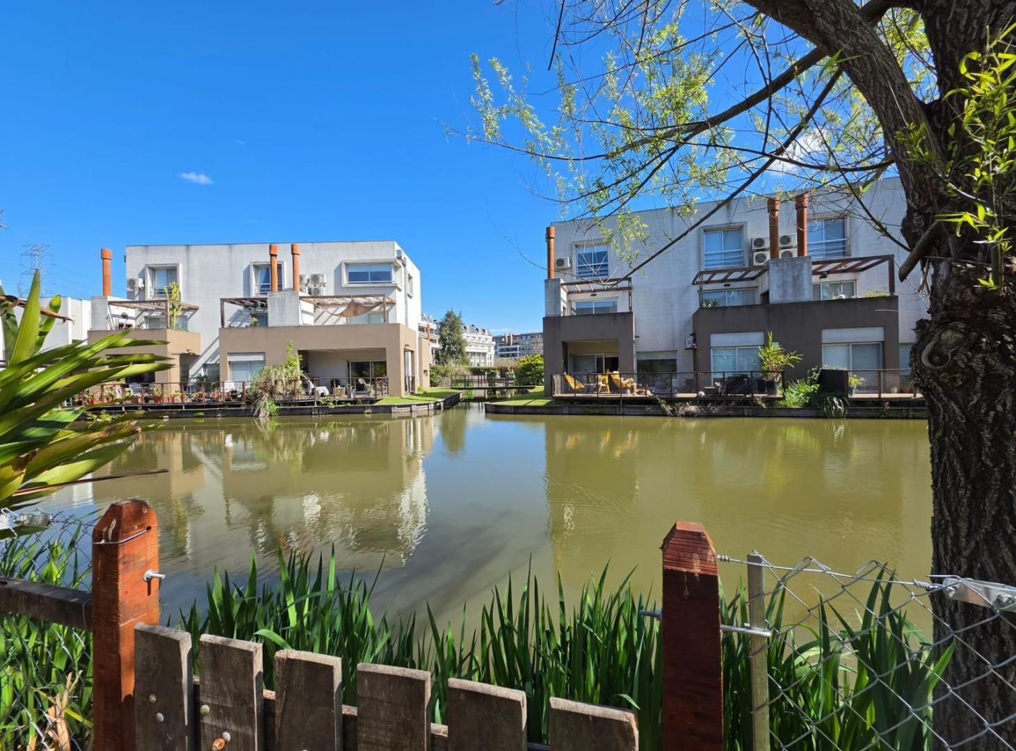 Foto de Departamento 3 Ambientes en Planta Baja con Jardín y Vista Al Lago, imagen 4