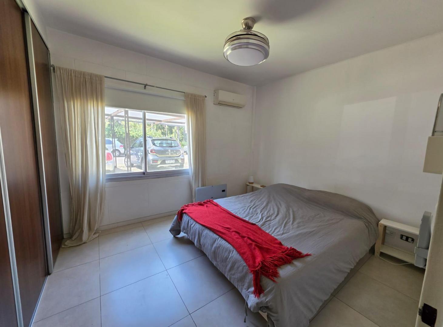 Foto de Departamento 3 Ambientes en Planta Baja con Jardín y Vista Al Lago, imagen 3
