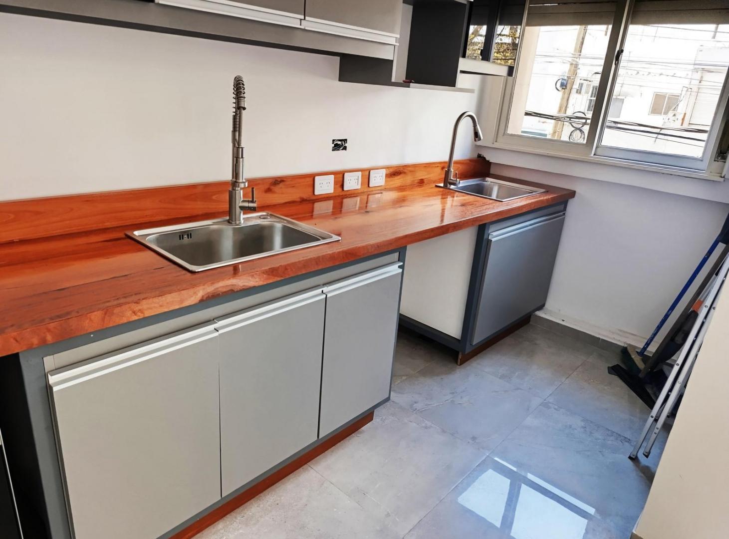 Foto de Departamento 2 Ambientes APTO CREDITO Con Patio y Balcón. VENTA-Lomas, imagen 5