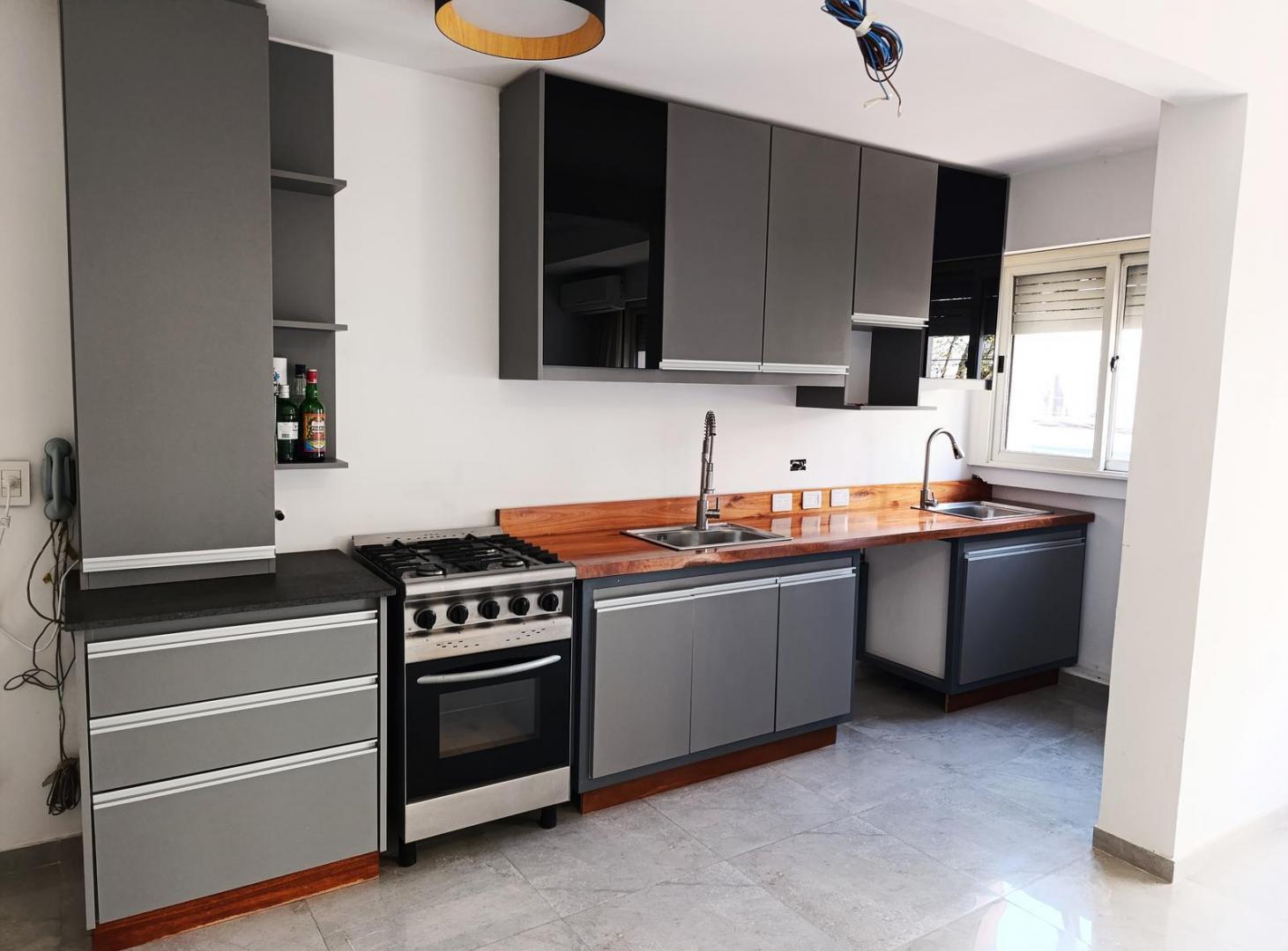 Foto de Departamento 2 Ambientes APTO CREDITO Con Patio y Balcón. VENTA-Lomas, imagen 1
