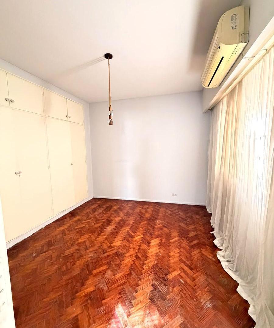 Foto de Departamento 2 Ambientes APTO CREDITO Con Patio y Balcón. VENTA-Lomas, imagen 2