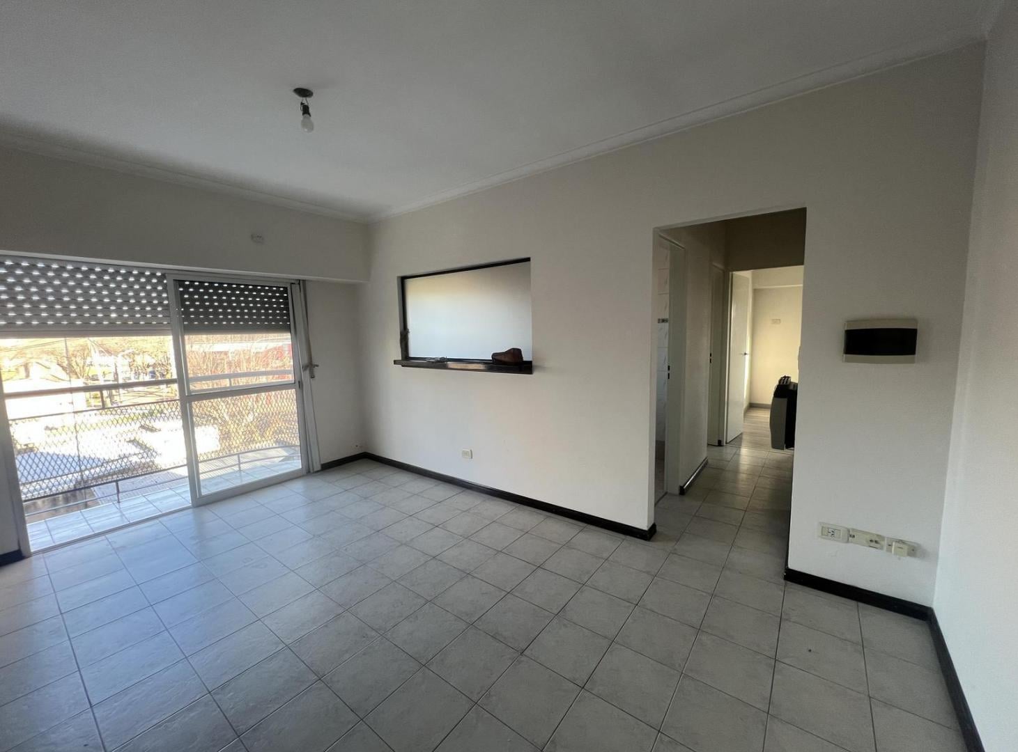 Foto de Venta Departamento de 3 Amb en Berazategui Centro a metros de la, imagen 1