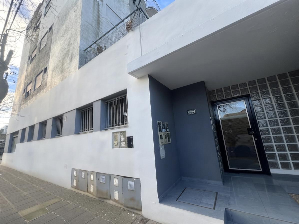 Foto de Venta Departamento de 3 Amb en Berazategui Centro a metros de la, imagen 3