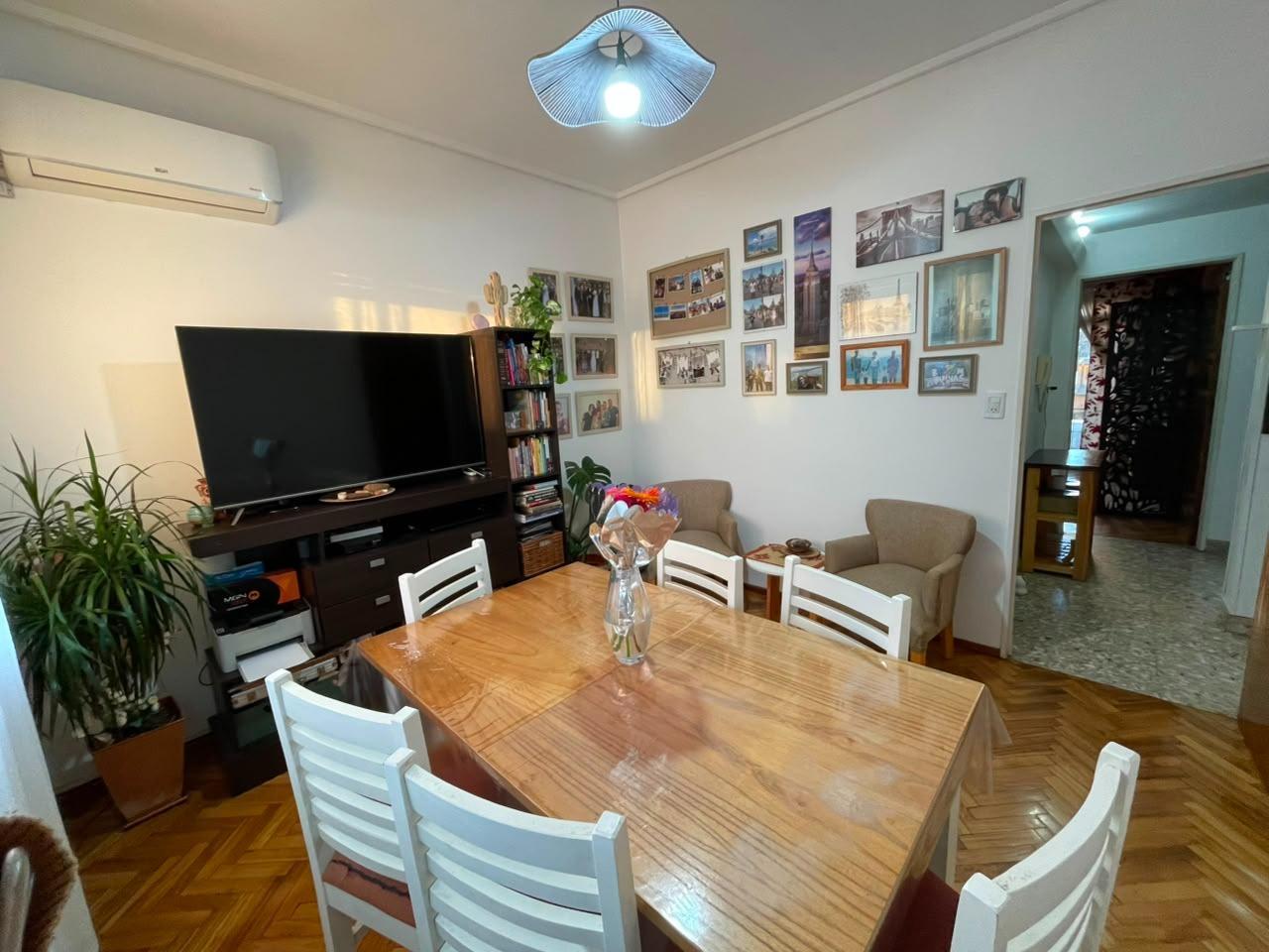 Foto de VENTA PH TIPO DEPARTAMENTO 3 AMBIENTES BALCON EN VILLA URQUIZA SIN, imagen 3