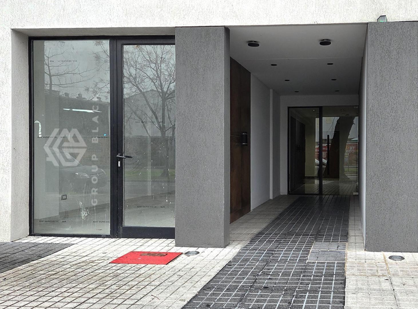 Foto de VENTA LOCAL COMERCIAL PARQUE CHAS AGRONOMIA ESTRENAR, imagen 1