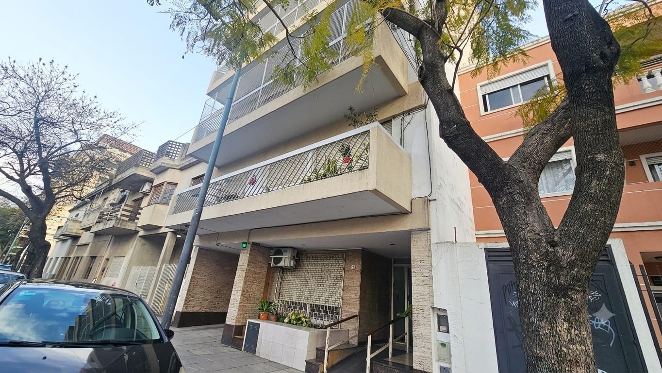 Foto de VENTA DEPARTAMENTO 2 AMBIENTES LUMINOSO EN VILLA LURO APTO CREDITO, imagen 2