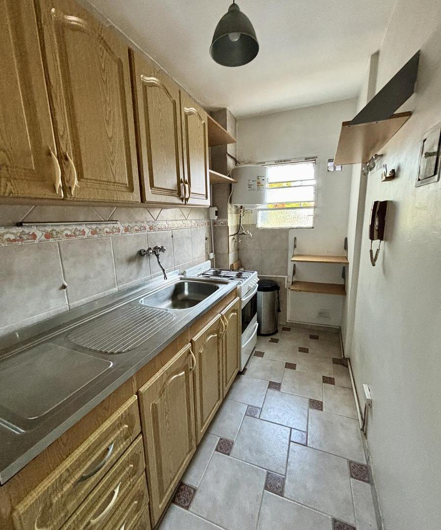 Foto de Departamento de 3 Ambientes con Excelente Conectividad - 1° Piso por, imagen 1