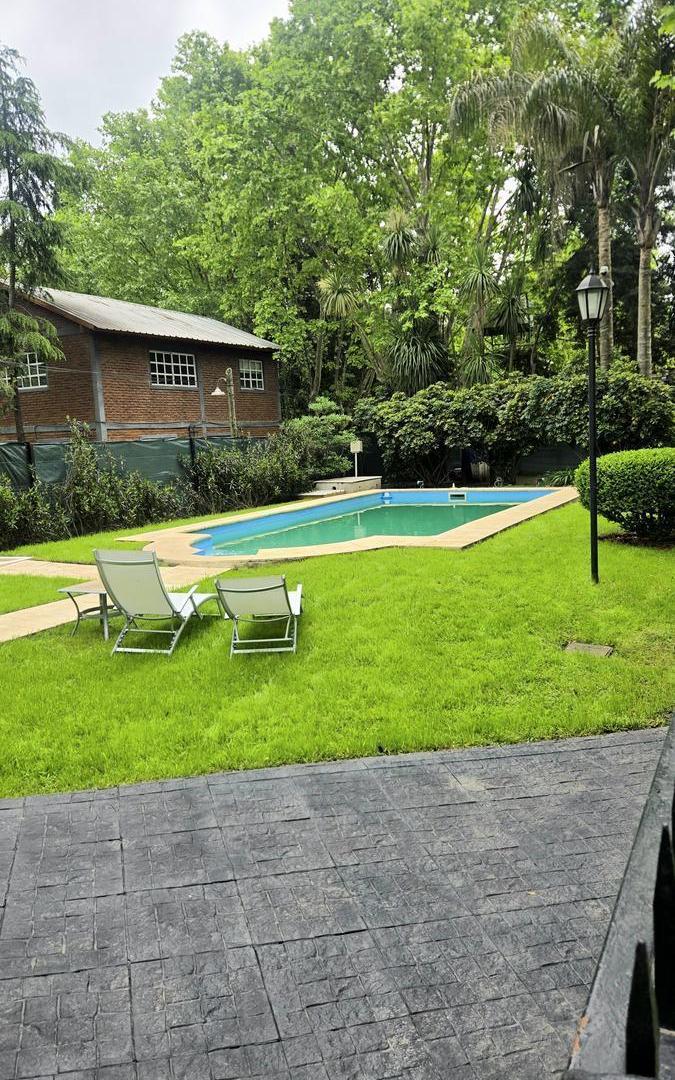 Foto de Excelente Casa Quinta Acceso Oeste y Camino del Buen Ayre, imagen 4