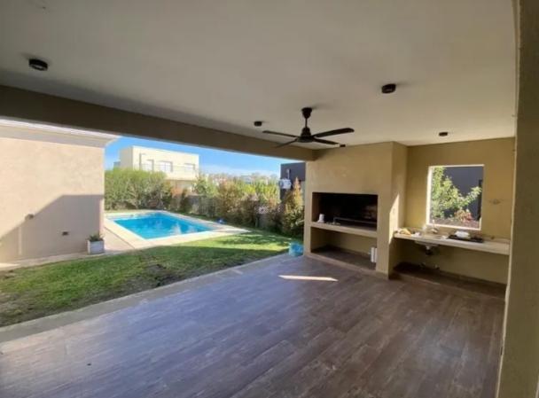 Foto de Venta Impecable Casa en Santa Lucia Pilar a Estrenar Galeria con losa, imagen 3